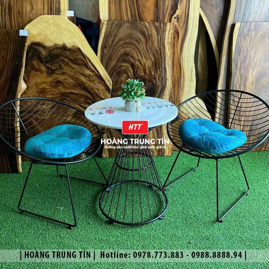 Bàn ghế cafe sắt ngoài trời HTT01