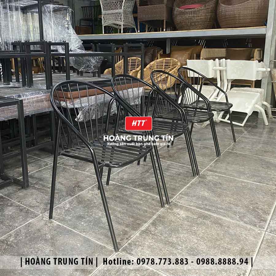 Bàn ghế cafe sắt ngoài trời HTT04